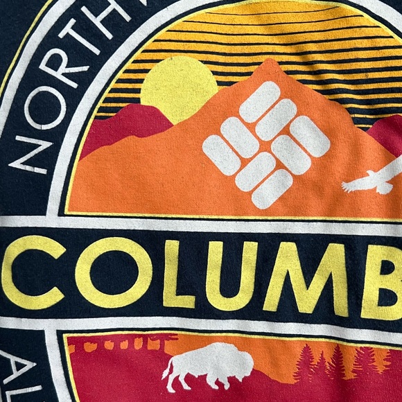 ❌SOLD❌ COLUMBIA navy blue mountains/sunset T-shirt LARGE - Picture 4 of 8